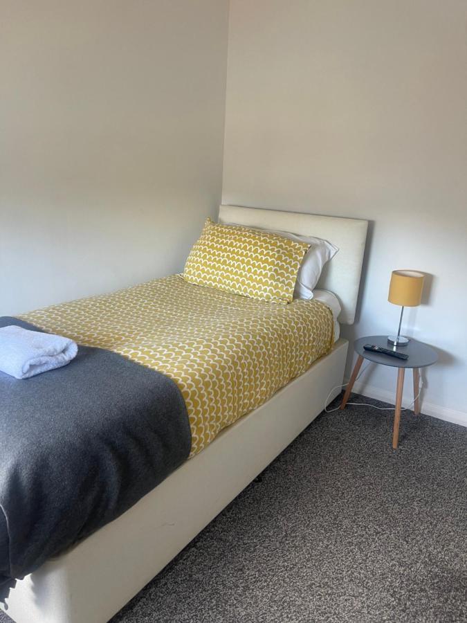 2 Bed House, Walking Distance Shrewsbury Centre 아파트 외부 사진